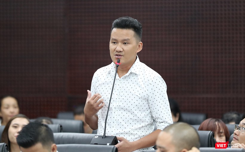 Anh Chế Viết Đông, hướng dẫn viên tiếng Trung tại Đà Nẵng thẳng thắn chỉ rõ những khuất tất của tour giá rẻ và hướng dẫn viên "chui" người Trung Quốc