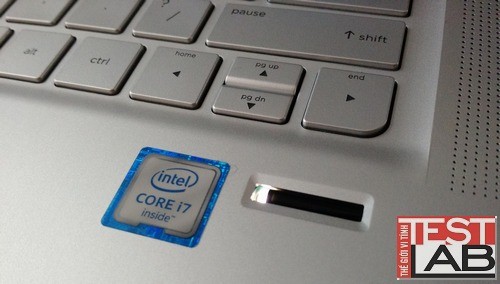 Cảm biến vân tay tích hợp có độ nhạy cao. Cảm biến vân tay tích hợp có độ nhạy cao.