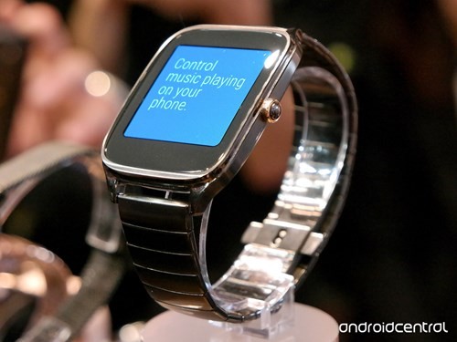 Ngoại hình mẫu ZenWatch 3 sẽ không còn vuông vức nhàm chán như mẫu ZenWatch 2. Ngoại hình mẫu ZenWatch 3 sẽ không còn vuông vức nhàm chán như mẫu ZenWatch 2.