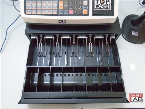 Hộc tiền có 5 ngăn chứa tiền giấy và 8 ngăn chứa tiền xu.