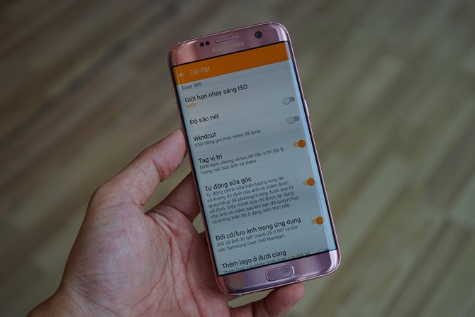 Cận cảnh Samsung camera Gear 360 giá 7 triệu đồng ảnh 9 Cận cảnh Samsung camera Gear 360 giá 7 triệu đồng ảnh 9
