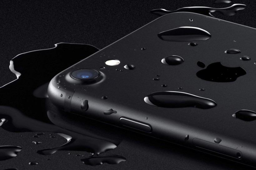 Đã có cách trị nước đọng trong loa iPhone 7