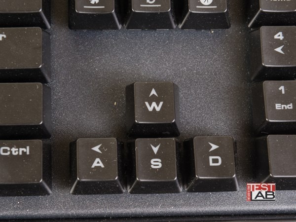 Dễ dàng chuyển đổi cụm WASD với cụm Arrow.