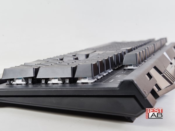 Các phím nhựa có thể thay thế được.