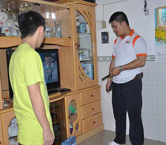 SCTV cũng tổ chức tiếp thị tới từng hộ dân ở TP.HCM. Ảnh: theo SCTV