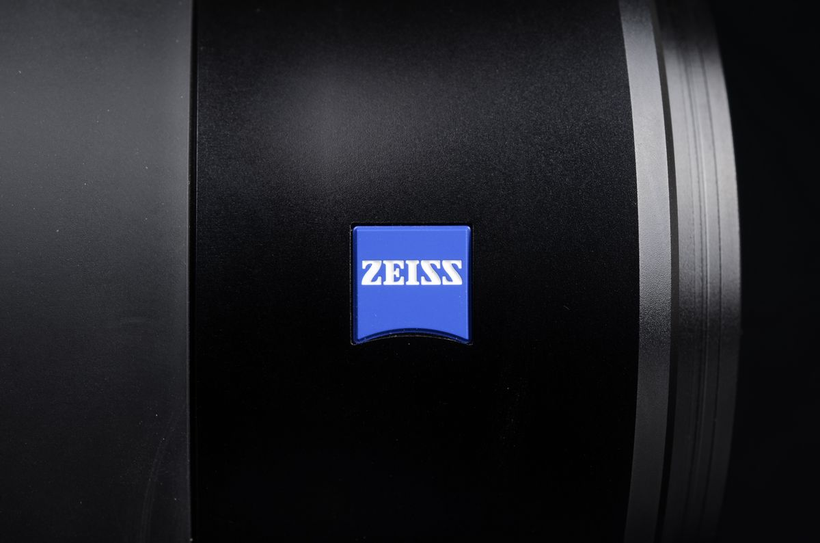 Với hơn 170 năm nghiên cứu phát triển, ZEISS không còn là cái tên xa lạ với tín đồ nhiếp ảnh.