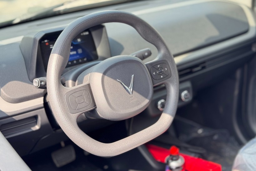 Ô tô điện nhỏ nhất của VinFast có mặt tại đại lý, giá 269 triệu đồng - 9.jpg