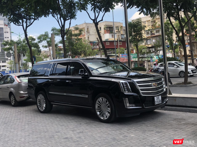 Ông Thanh cho biết giám đốc tài chính Vinaconex "tha thiết" mua ô tô cho mình nhưng ông từ chối và cho biết "cái xe Cadillac" dưới sân mang tên mình và chỉ là một trong nhiều chiếc xe ông sở hữu (Ảnh minh họa: VT)