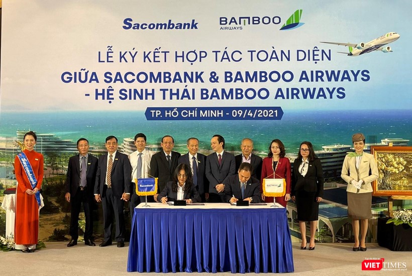 Toàn cảnh buổi lễ ký kết hợp tác toàn diện giữa Sacombank và Bamboo Airways - hệ sinh thái Bamboo Airways Toàn cảnh buổi lễ ký kết hợp tác toàn diện giữa Sacombank và Bamboo Airways - hệ sinh thái Bamboo Airways