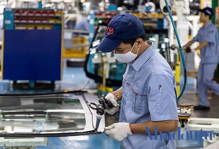 Diễn đàn “Vượt qua COVID” nhằm trao đổi, chia sẻ những cách làm hay, sáng tạo; đề xuất, hiến kế các giải pháp, chính sách căn cơ, thiết thực, hỗ trợ cộng đồng doanh nghiệp, nhà đầu tư vượt qua đại dịch, tiến tới ổn định và phát triển trong điều kiện “bình thường mới”. Ảnh minh họa Diễn đàn “Vượt qua COVID” nhằm trao đổi, chia sẻ những cách làm hay, sáng tạo; đề xuất, hiến kế các giải pháp, chính sách căn cơ, thiết thực, hỗ trợ cộng đồng doanh nghiệp, nhà đầu tư vượt qua đại dịch, tiến tới ổn định và phát triển trong điều kiện “bình thường mới”. Ảnh minh họa