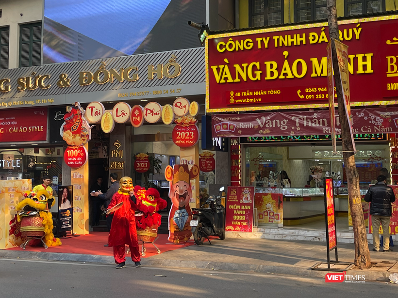 Không khí giao dịch lại khá ảm đạm tại nhiều cửa hàng khác Không khí giao dịch lại khá ảm đạm tại nhiều cửa hàng khác