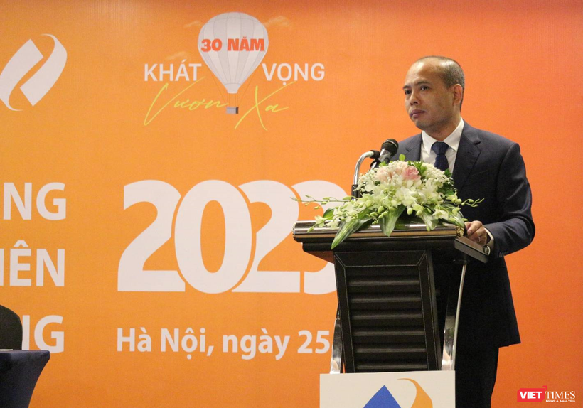 Tổng Giám đốc PG Bank Nguyễn Phi Hùng Tổng Giám đốc PG Bank Nguyễn Phi Hùng