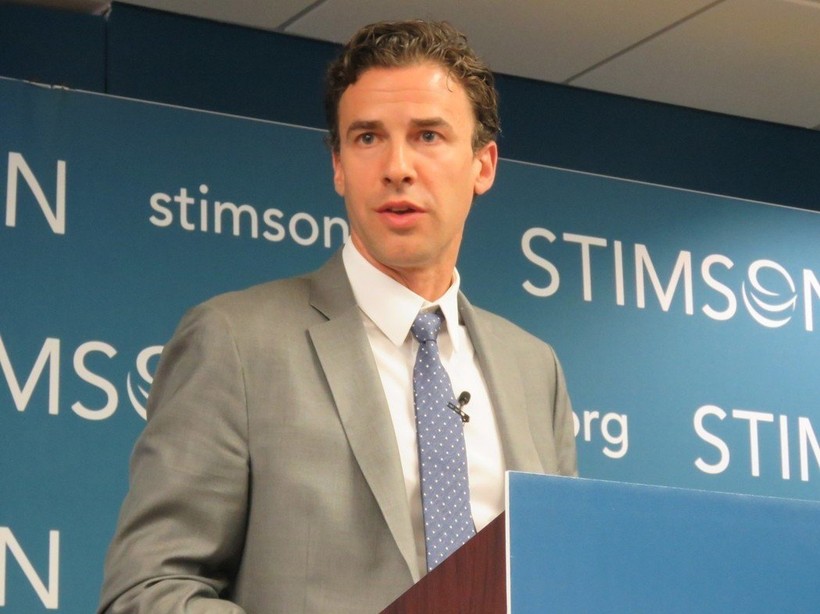 Ông Clete Willems kêu gọi các nhà lãnh đạo giới kinh doanh hãy gây sức ép về mặt chính trị buộc Trung Quốc phải ký một bản hiệp nghị. Ông Clete Willems kêu gọi các nhà lãnh đạo giới kinh doanh hãy gây sức ép về mặt chính trị buộc Trung Quốc phải ký một bản hiệp nghị.