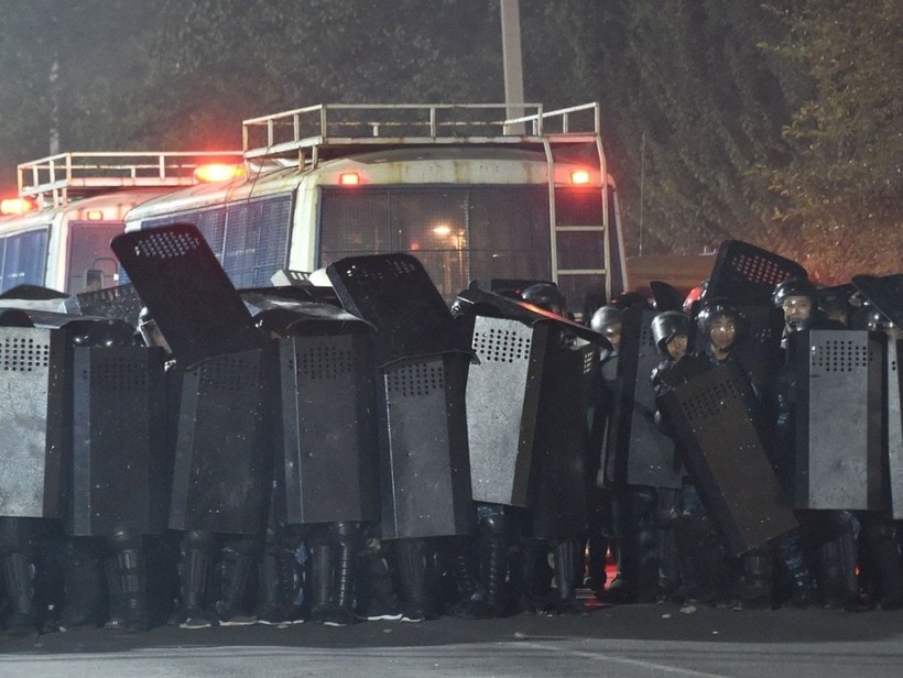 Lực lượng đặc biệt tổ chức tấn công vào nhà riêng ông Atambayev