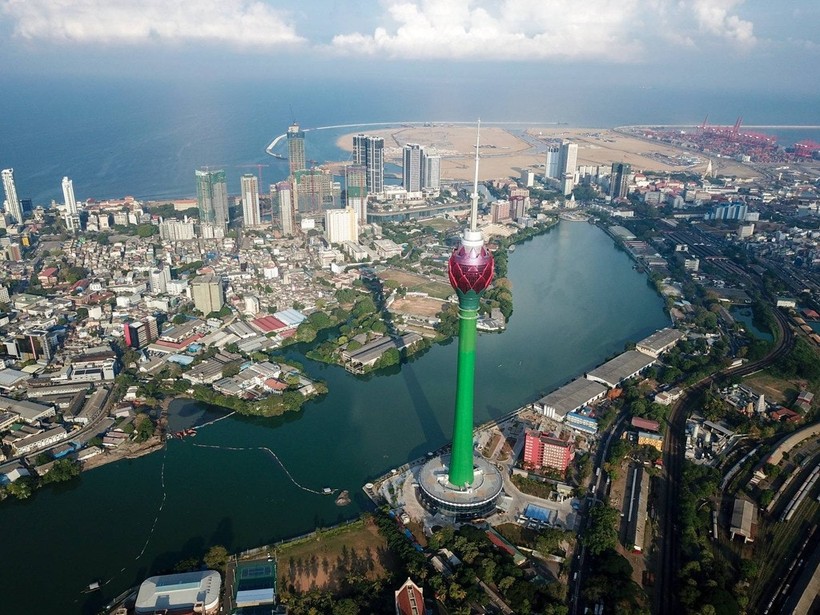 Tháp truyền hình Colombo là công trình do Trung Quốc xây dựng.