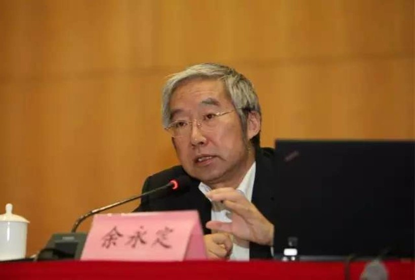 Tiến sĩ Dư Vĩnh Định: Nếu mức tăng GDP tiếp tục giảm hơn nữa, sẽ gây ra một vòng tuần hoàn xấu về đầu tư và tiêu dùng, có tác động tiêu cực nghiêm trọng đến vấn đề việc làm. Tiến sĩ Dư Vĩnh Định: Nếu mức tăng GDP tiếp tục giảm hơn nữa, sẽ gây ra một vòng tuần hoàn xấu về đầu tư và tiêu dùng, có tác động tiêu cực nghiêm trọng đến vấn đề việc làm.