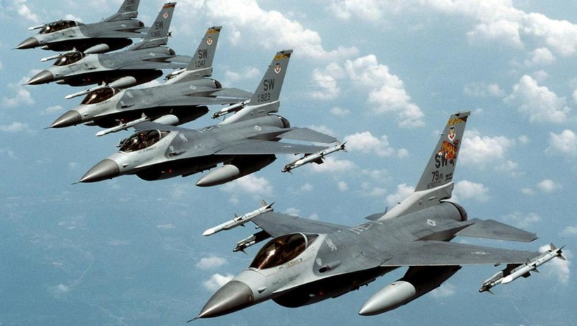 Bất chấp sự phản đối của Trung Quốc, gần đây Mỹ liên tiếp bán vũ khí cho Đài Loan.