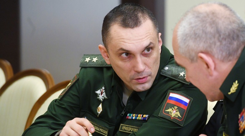 Thứ trưởng Bộ Quốc phòng Nga Alexei Krivoruchko (bên trái) thông báo hệ thống S-500 sẽ được thử nghiệm vào năm tới và bàn giao đến triển khai vào năm 2025. Thứ trưởng Bộ Quốc phòng Nga Alexei Krivoruchko (bên trái) thông báo hệ thống S-500 sẽ được thử nghiệm vào năm tới và bàn giao đến triển khai vào năm 2025.