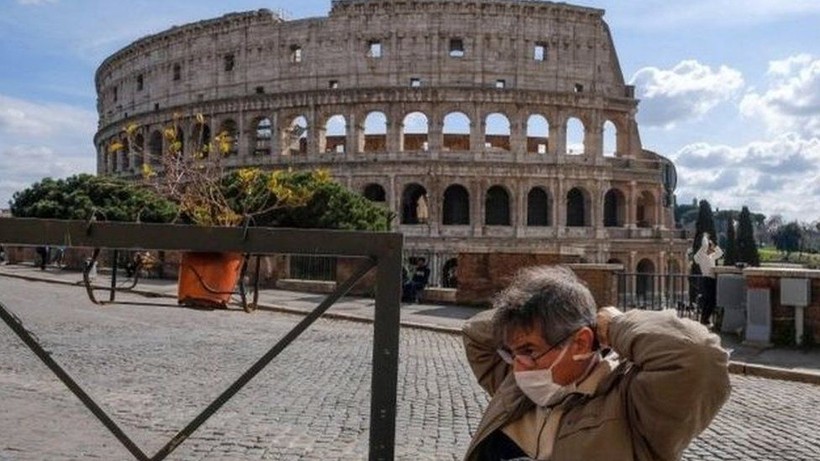 Dân chúng Italy được cảnh báo ngoại trừ việc khẩn cấp, hãy ở nhà và chờ đợi (Ảnh: EPA). Dân chúng Italy được cảnh báo ngoại trừ việc khẩn cấp, hãy ở nhà và chờ đợi (Ảnh: EPA).