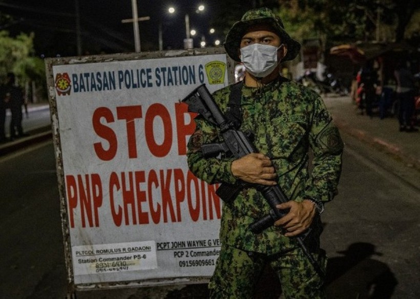 Lệnh giới nghiêm được thực hiện trên toàn khu vực từ 20h tối đến 5 giờ sáng hôm sau (Ảnh: Getty). Lệnh giới nghiêm được thực hiện trên toàn khu vực từ 20h tối đến 5 giờ sáng hôm sau (Ảnh: Getty).