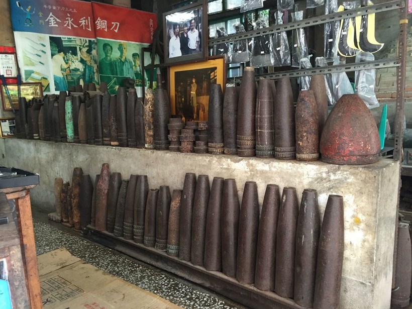 Bộ sưu tập các loại đạn pháo do phía Trung Quốc bắn sang Kim Môn (Ảnh tư liệu).