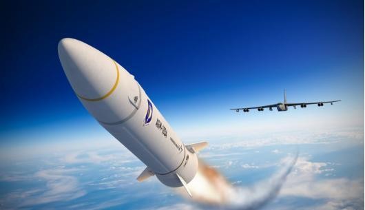 Tên lửa AGM-183A được phóng từ B-52H (Ảnh: 163.com).