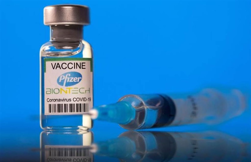 Tiêm vaccine là cách tốt nhất để ngăn chặn lan truyền SARS-CoV-2 (Ảnh: WHO).