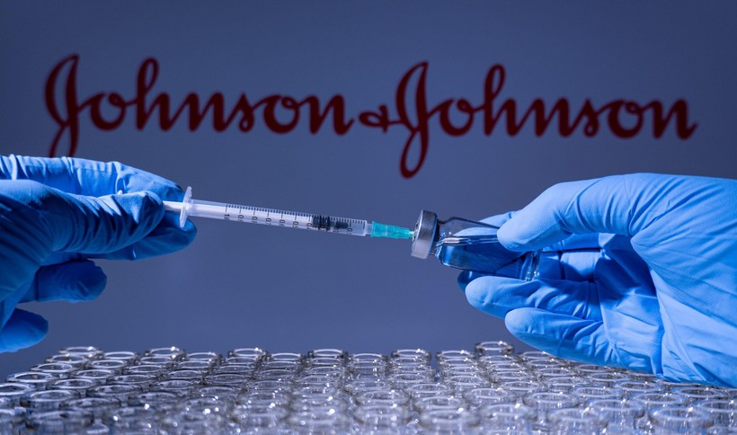 FDA cảnh báo vaccine vaccine Johnson &amp; Johnson có thể gây hội chứng thần kinh nguy hiểm (Ảnh: pharmaceutical-technology).