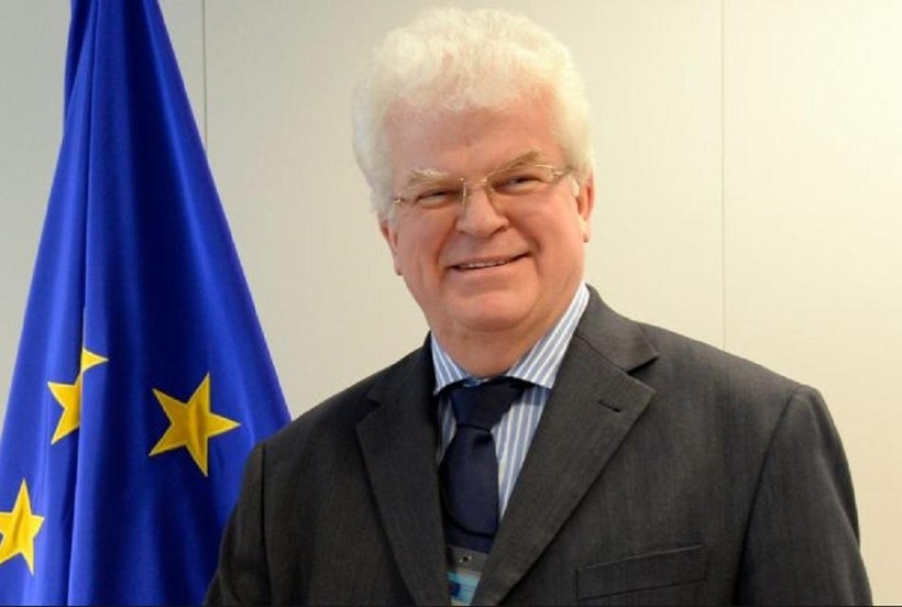 Đại sứ Nga tại EU Vladimir Chizhov châm biếm: "Các cuộc chiến tranh ở châu Âu hiếm khi bắt đầu vào thứ Tư..." (Ảnh: RIA). Đại sứ Nga tại EU Vladimir Chizhov châm biếm: "Các cuộc chiến tranh ở châu Âu hiếm khi bắt đầu vào thứ Tư..." (Ảnh: RIA).