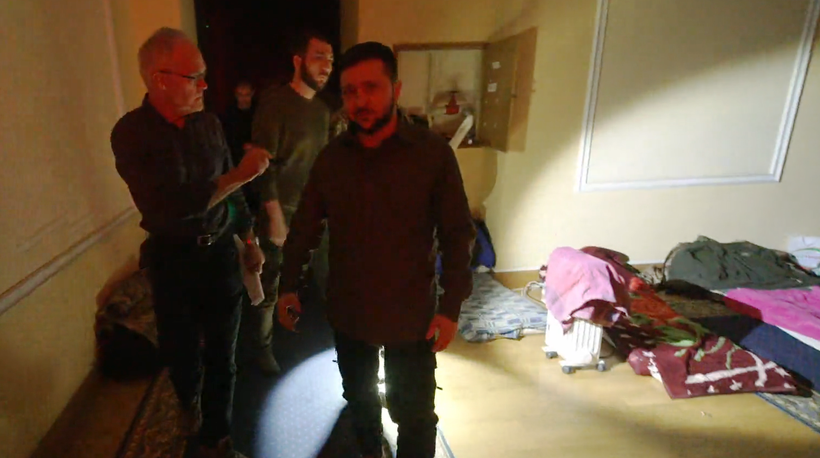 Ông Zelensky ở dưới hầm ngầm trong lòng đất Kiev.