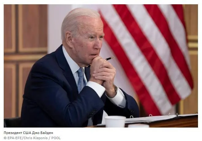 Tổng thống Mỹ Joe Biden thông báo viện trợ bổ sung 800 triệu USD vũ khí cho Ukraine .