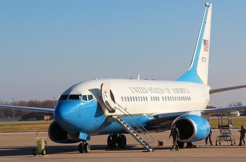 Chiếc chuyên cơ bà Pelosi sử dụng trong chuyến công du châu Á lần này (Ảnh: UDN). Chiếc chuyên cơ bà Pelosi sử dụng trong chuyến công du châu Á lần này (Ảnh: UDN).