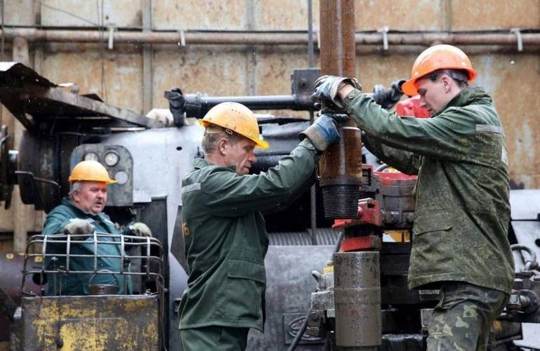 Nga dang huong loi tu gia nang luong tang.jpeg