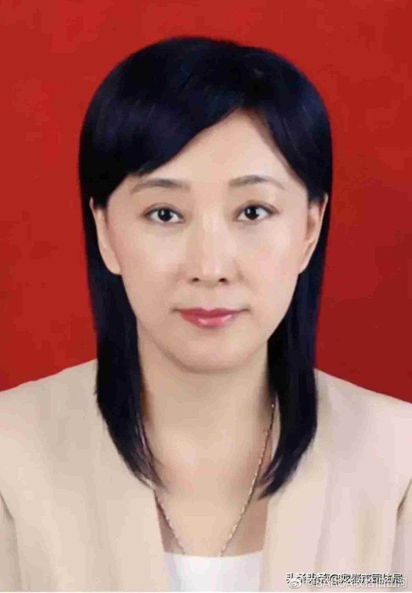 Hua Ai Lien dang thu an.jpg