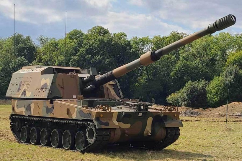Pháo tự hành K-9 Thunder của Hàn Quốc được Romania và Ba Lan mua (Ảnh: Sina). Phao K-9.jpeg