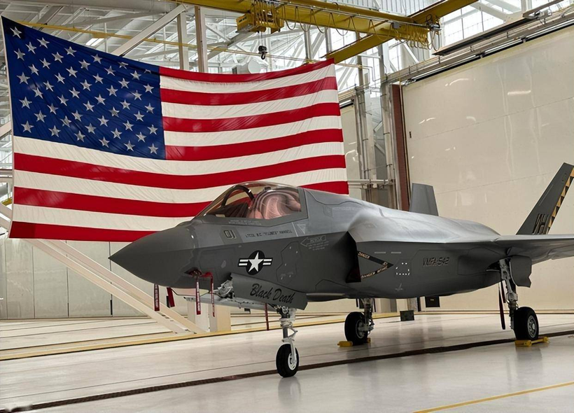 F-35 can Antimon.png