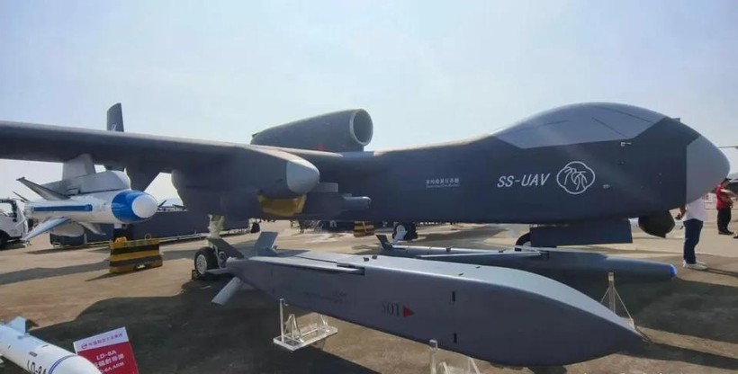 Cuu Thien trung bay.jpg