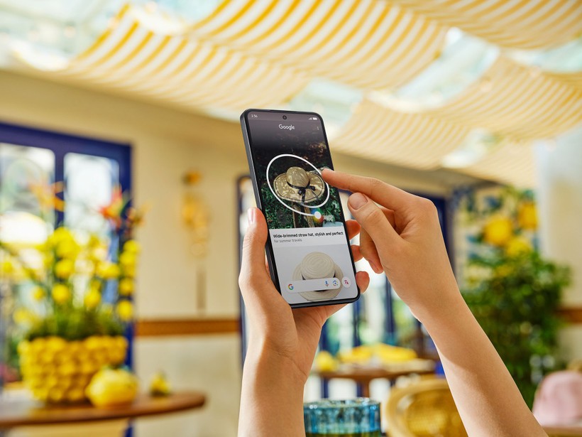 Đây cũng là dòng smartphone đầu tiên của Xiaomi trang bị tính năng "Khoanh vùng Tìm kiếm" (Circle to Search) cho phép tìm kiếm nhanh chóng trên điện thoại mà không cần chuyển đổi ứng dụng. Google Gemini hỗ trợ người dùng trong các tác vụ như viết lách, học tập và lập kế hoạch. photo-1727362314584-1727362315291593813416.jpeg