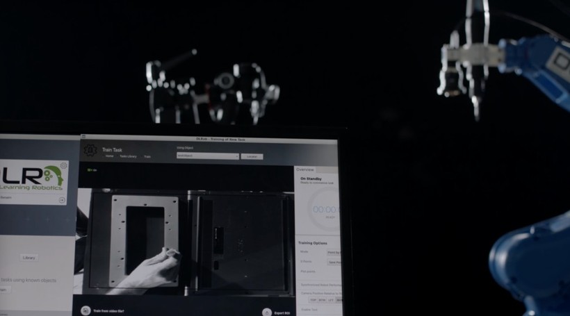 Phần mềm cho phép cài đặt cho bất kỳ máy tính nào, đóng vai trò là 'bộ điều khiển' của cánh tay robot. Ảnh NoCamels Phần mềm cho phép cài đặt cho bất kỳ máy tính nào, đóng vai trò là 'bộ điều khiển' của cánh tay robot. Ảnh NoCamels