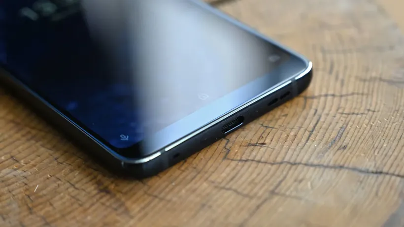 Nokia 9 PureView. Ảnh: Gizmodo Nokia 9 PureView. Ảnh: Gizmodo