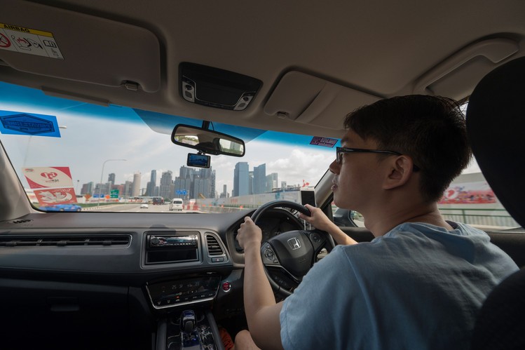 Uber cố tình sử dụng xe từng bị thu hồi, một trong số đó đã gây cháy tại Singapore ảnh 1