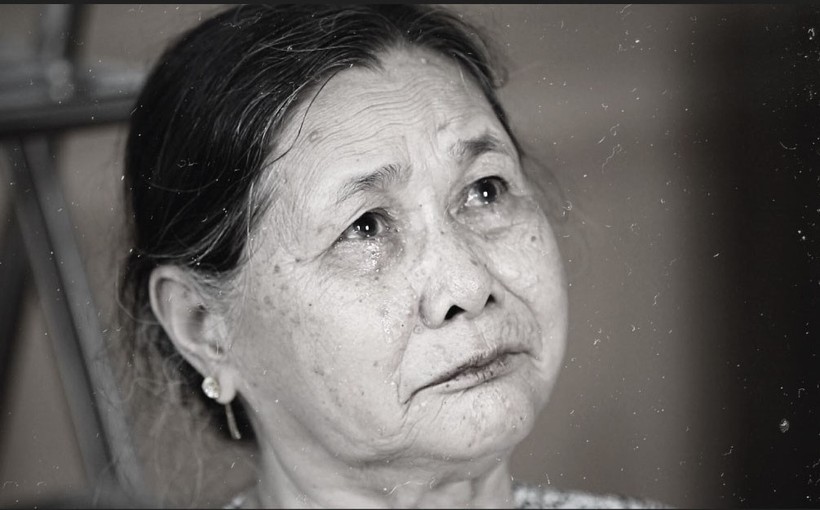 Mẹ Lưu Thị Hinh - mẹ liệt sĩ Đinh Duy Tuân (ảnh: VTV) Mẹ Lưu Thị Hinh