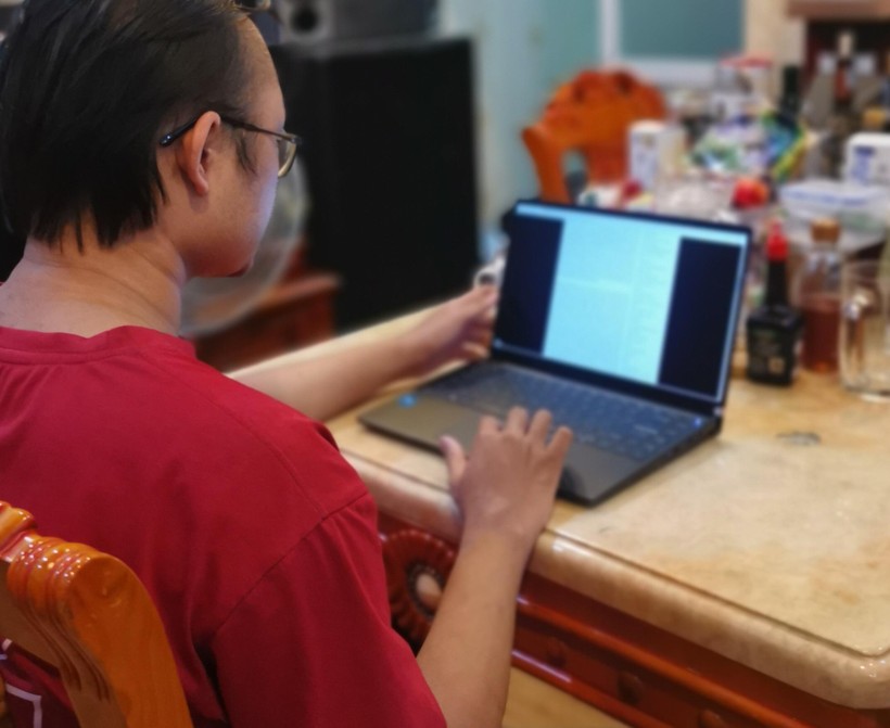 Em Trần Nguyễn Khanh - học sinh Trường THPT Phan Đình Phùng.