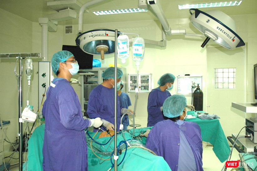 Ca biến chứng do bệnh phụ khoa phải phẫu thuật