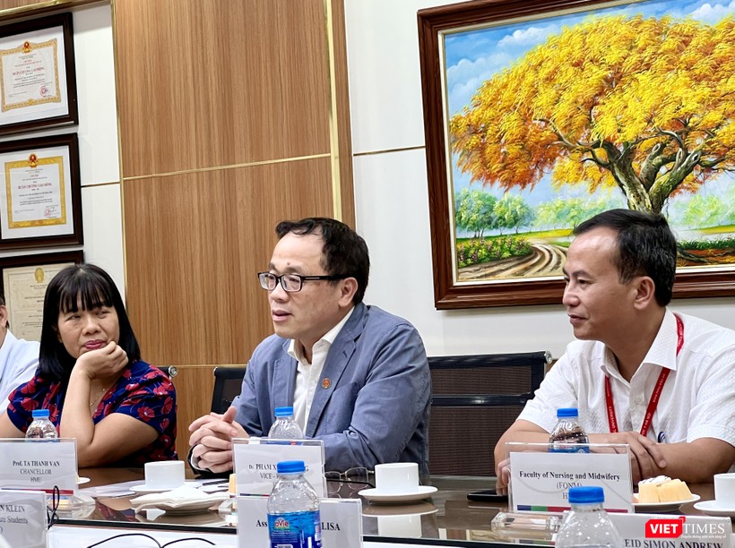 VT_GS. Ta Thanh Van.jpg