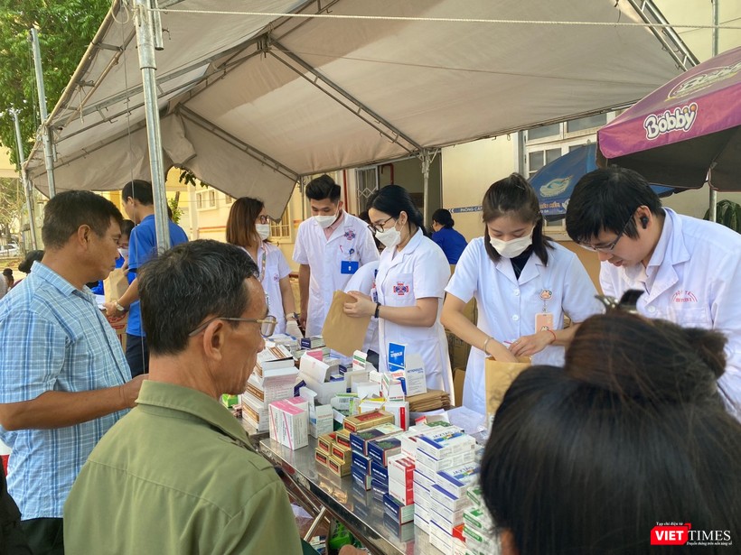 VT_Cấp phát thuốc.jpg