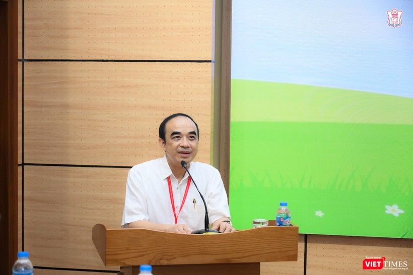 GS. Nguyễn Hữu Tú - Hiệu trưởng Trường Đại học Y Hà Nội - phát biểu khai mạc hội nghị VT_Tú1.JPG