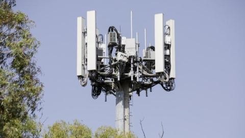 Một trạm BTS của Optus tại Úc. Một trạm BTS của Optus tại Úc.