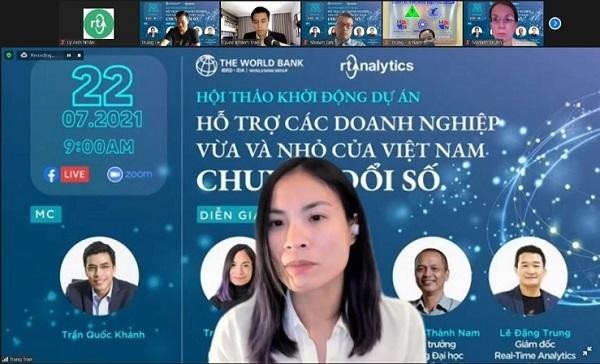 Bà Trần Thu Trang, chuyên gia kinh tế cao cấp của WB giới thiệu về lộ trình thực hiện dự án. Bà Trần Thu Trang, chuyên gia kinh tế cao cấp của WB giới thiệu về lộ trình thực hiện dự án.