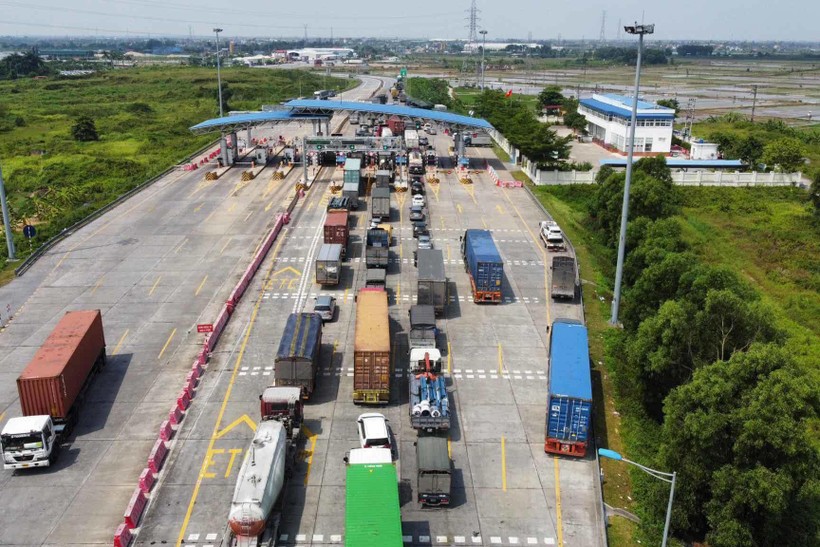 Cấp mã QR code để xe được phép đi vào luồng xanh, đảm bảo an toàn trong bối cảnh dịch bệnh Covid-19 phức tạp